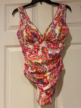 Women's plunge one piece swimsuit with Paisley print and ruching detail